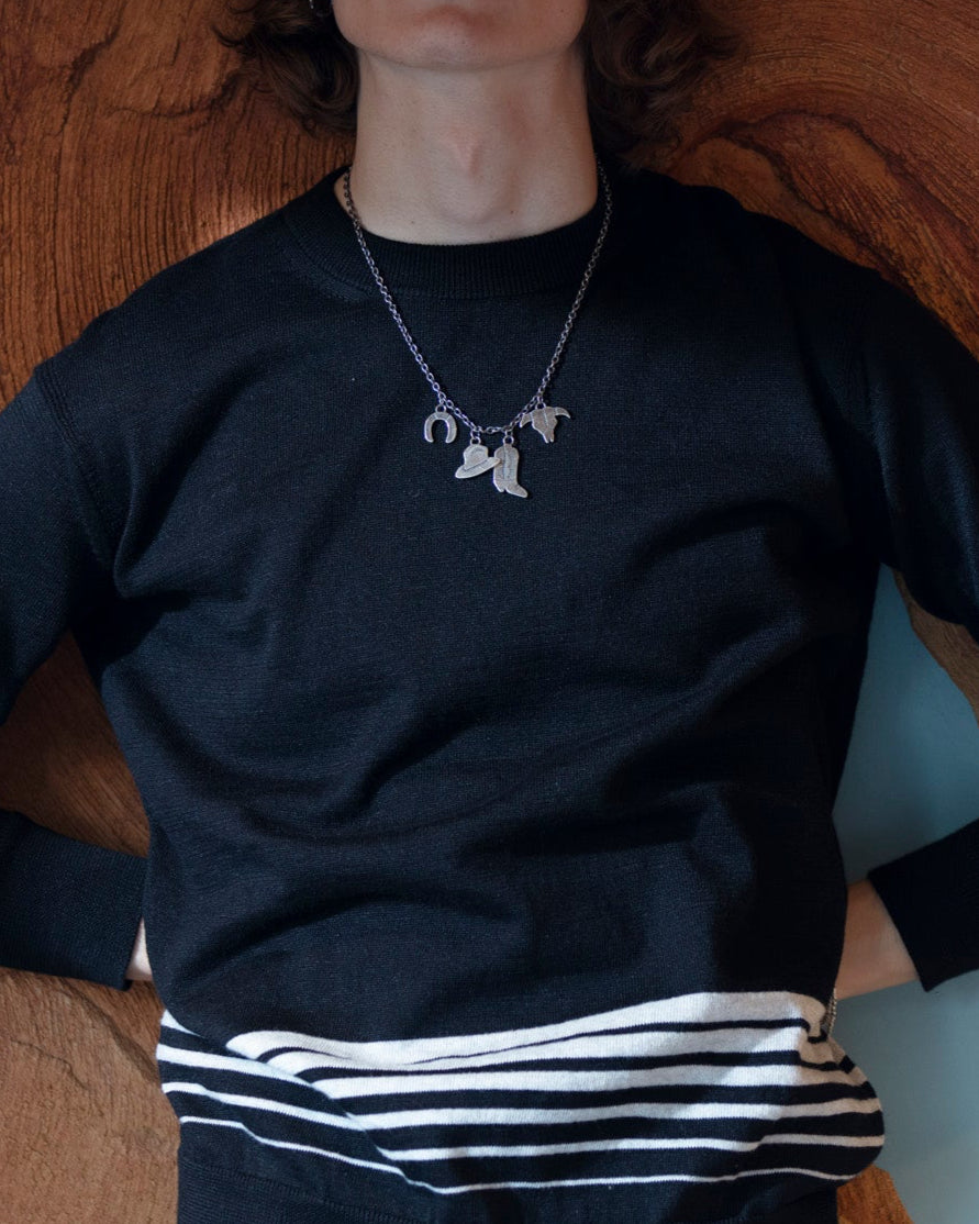 4 PEACE CHAIN NECKLACE