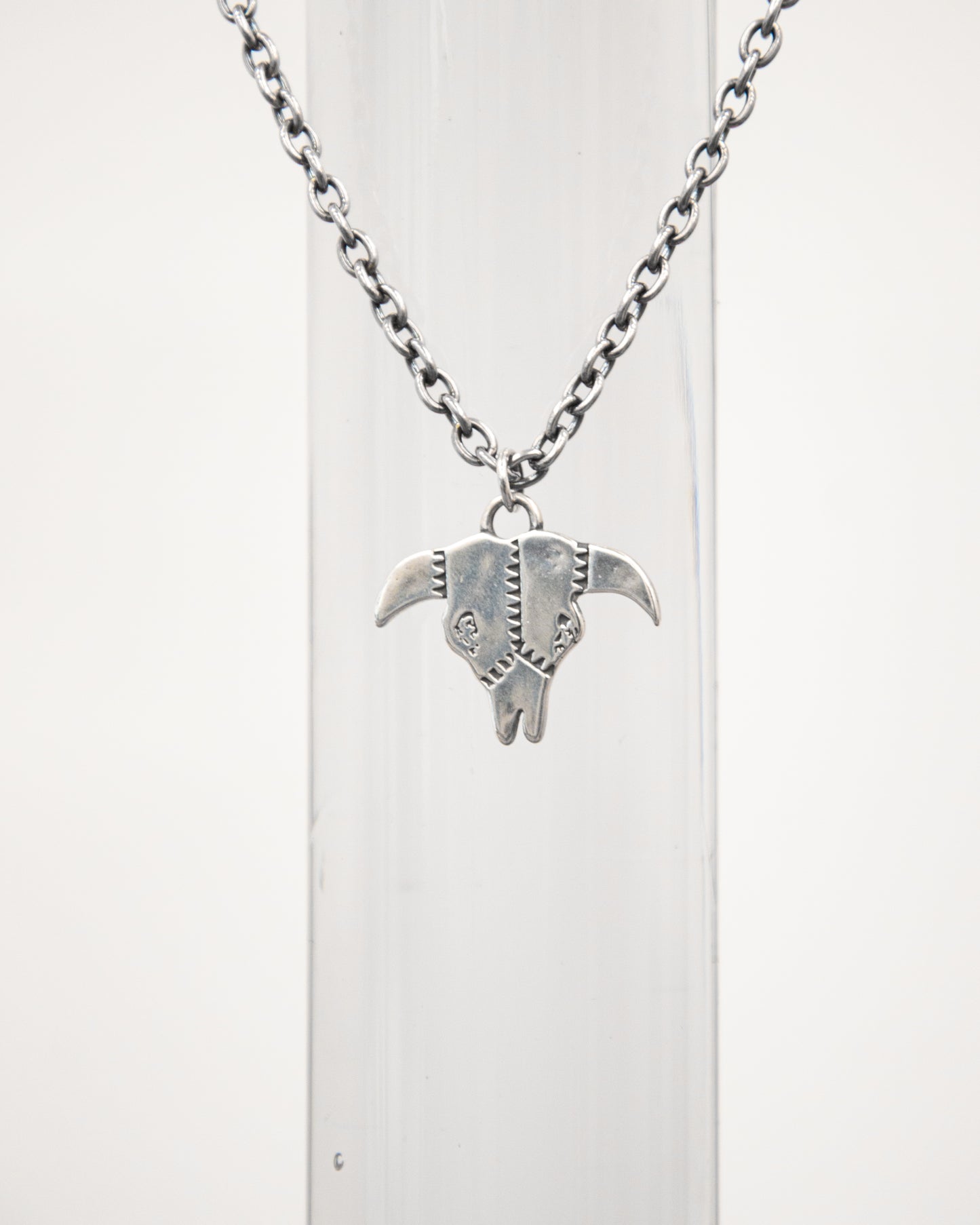 SKULL CHAIN NECKLACE