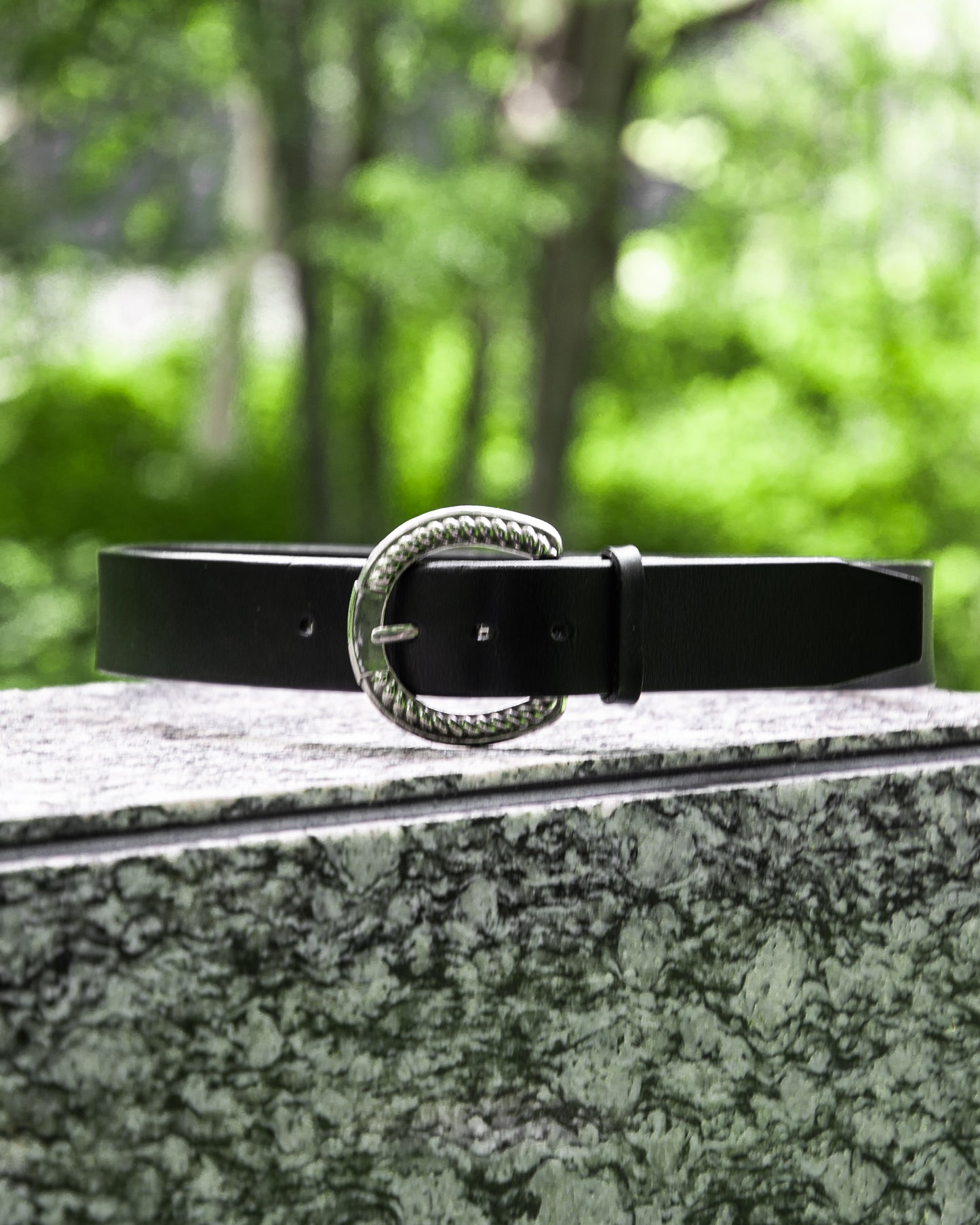 HORSESHOE BELT -COW HIDE-