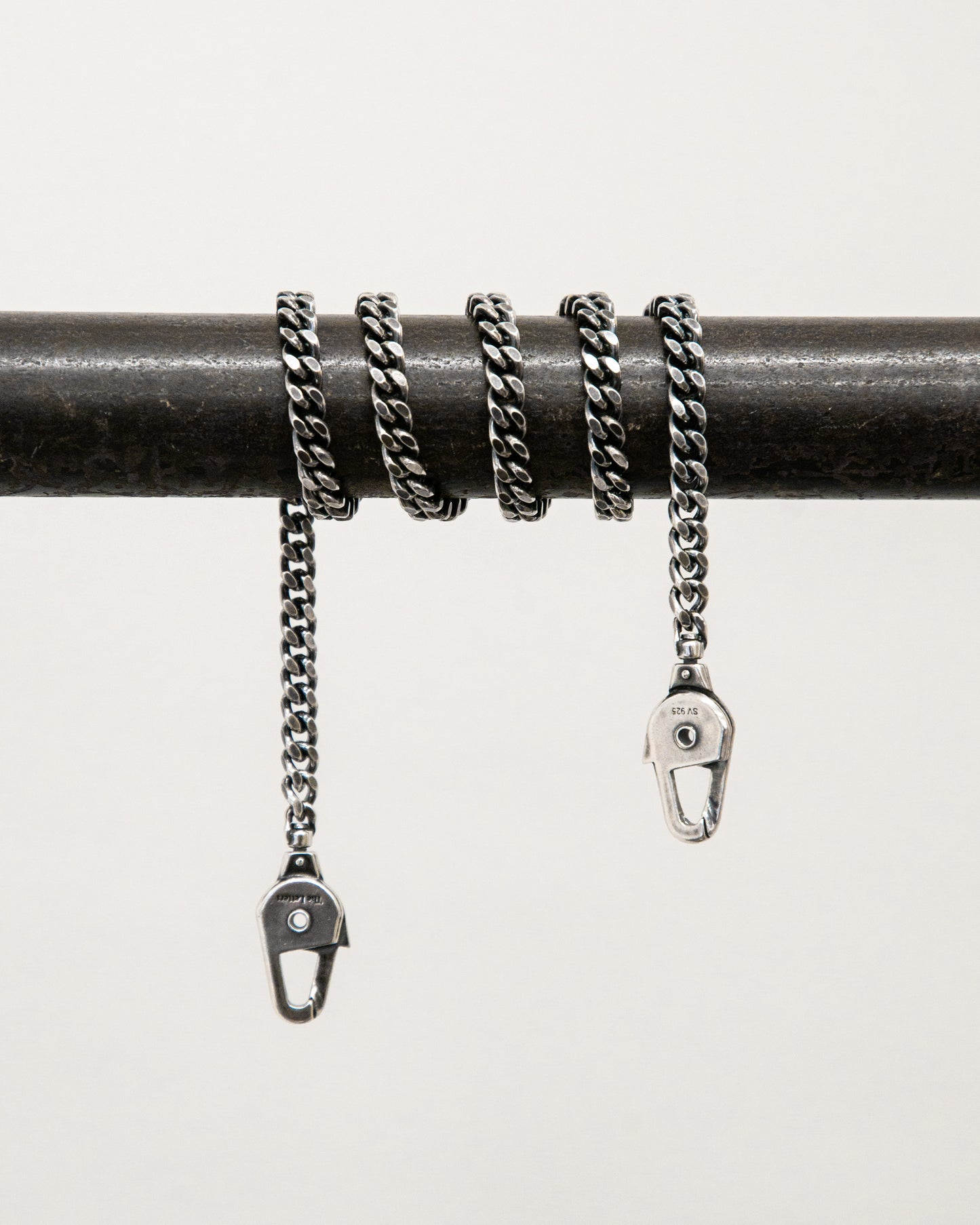 W CLIP CHAIN NECKLACE