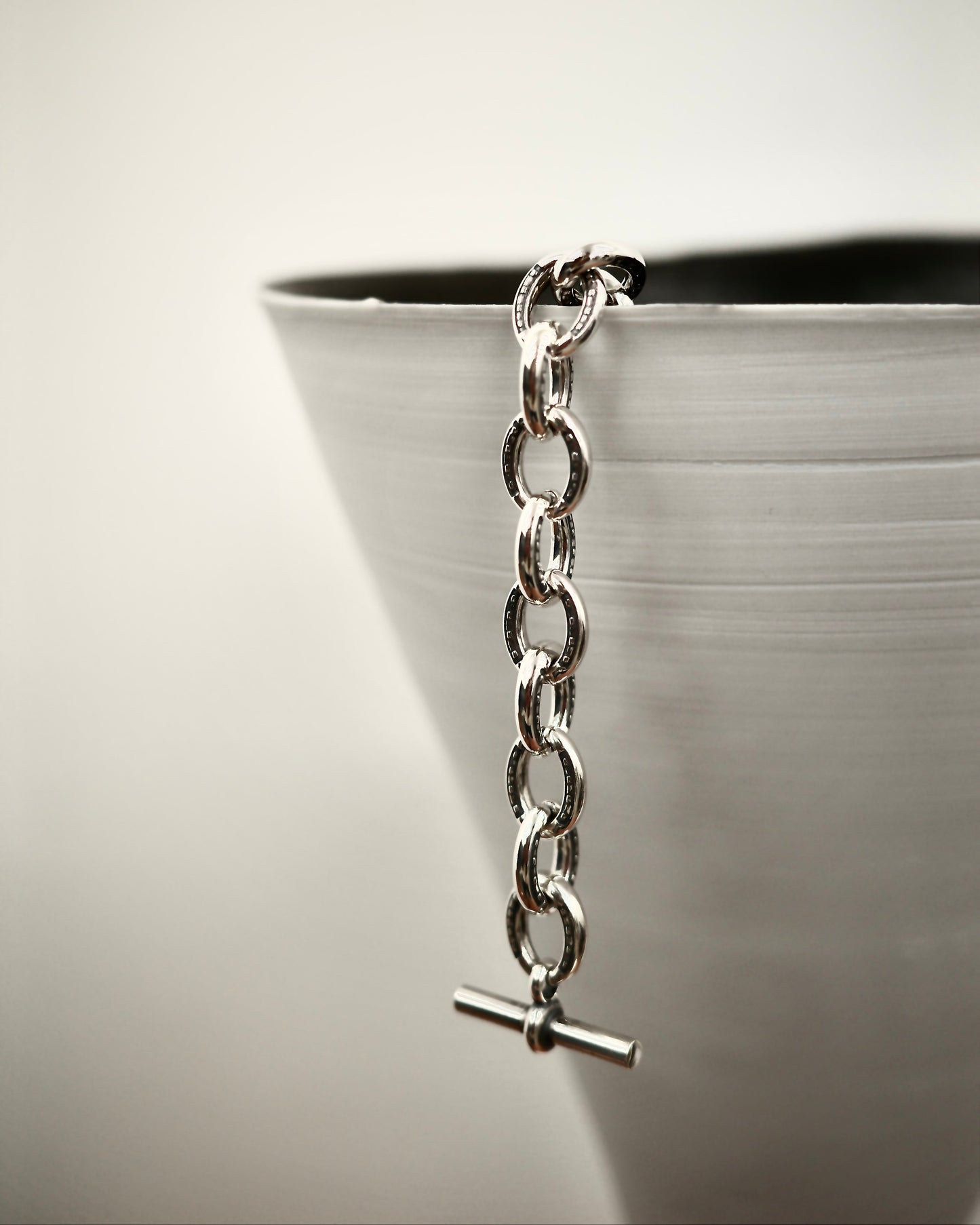 HORSESHOE BRACELET -SMALL-