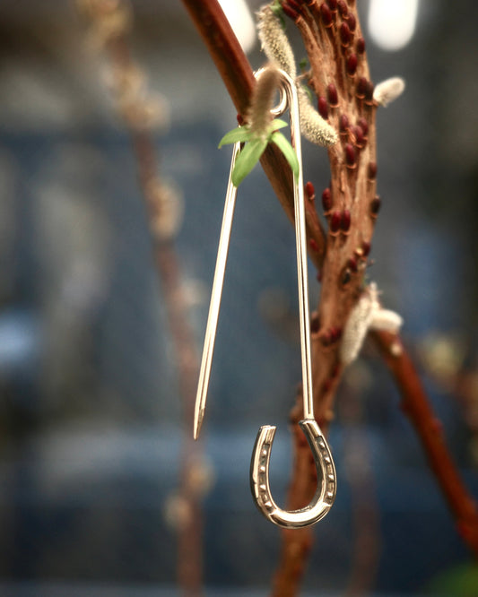 HORSESHOE QUILT PIN