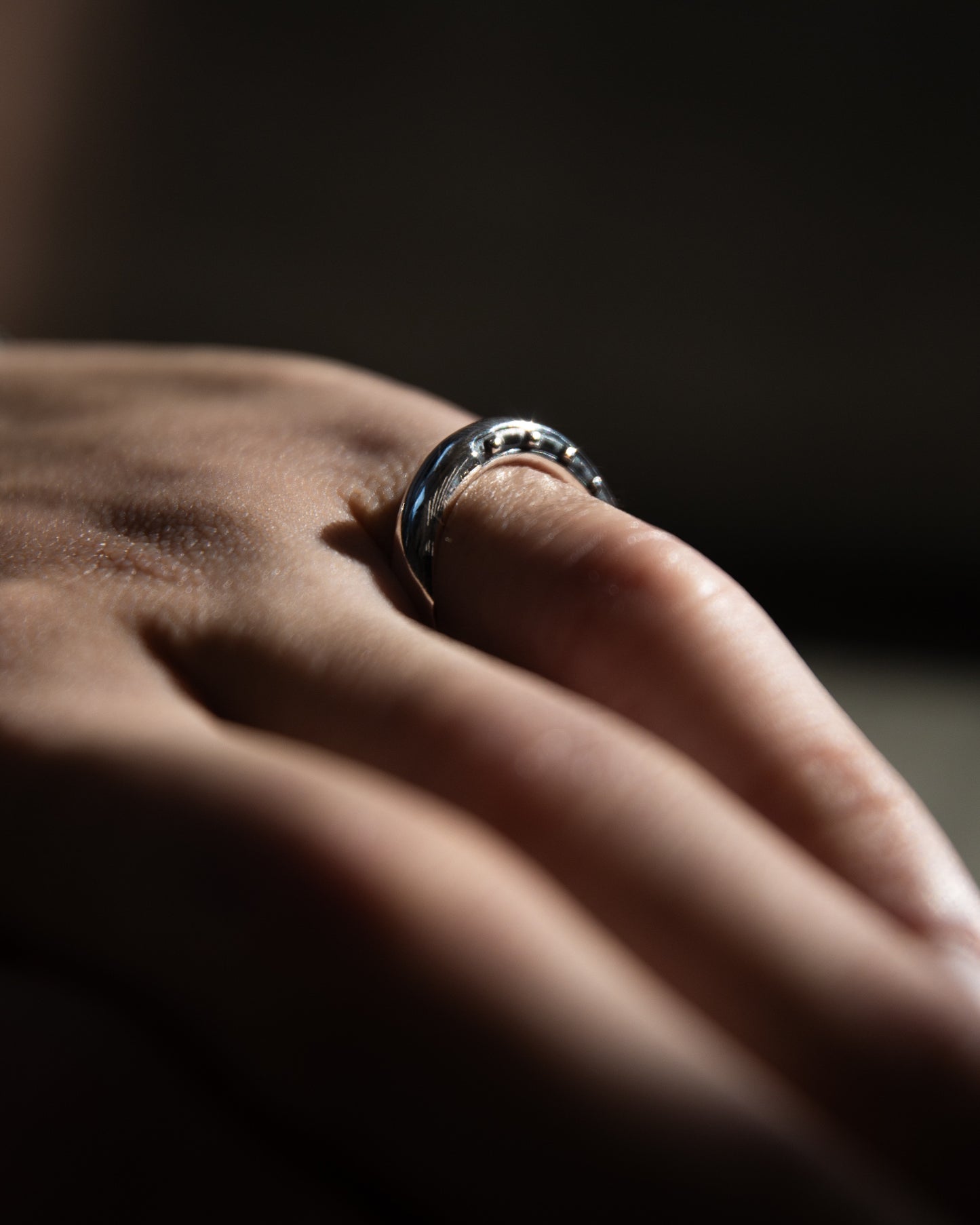 HORSESHOE RING