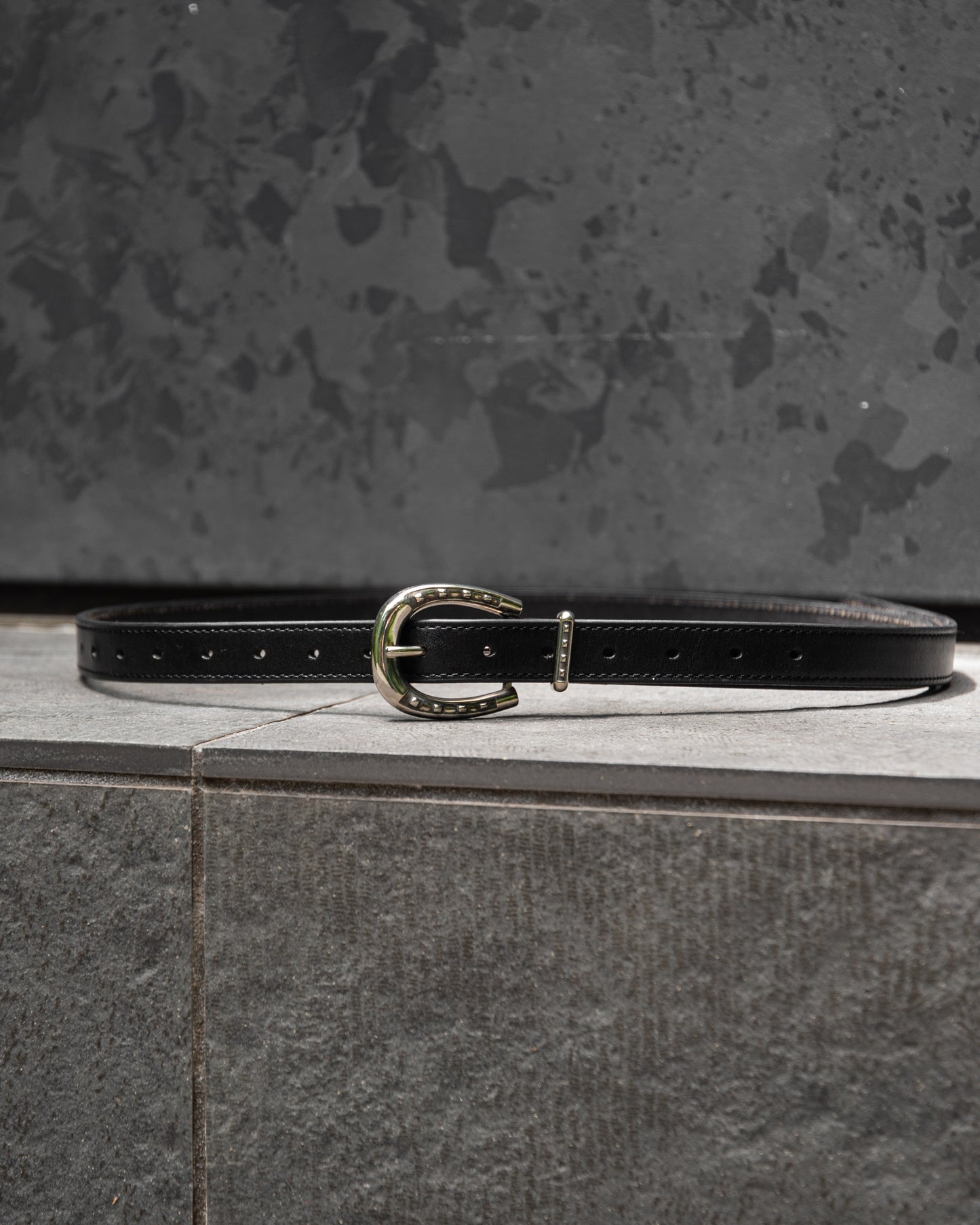 DOUBLE SIDED HORSESHOE LONG BELT  -COW HIDE-