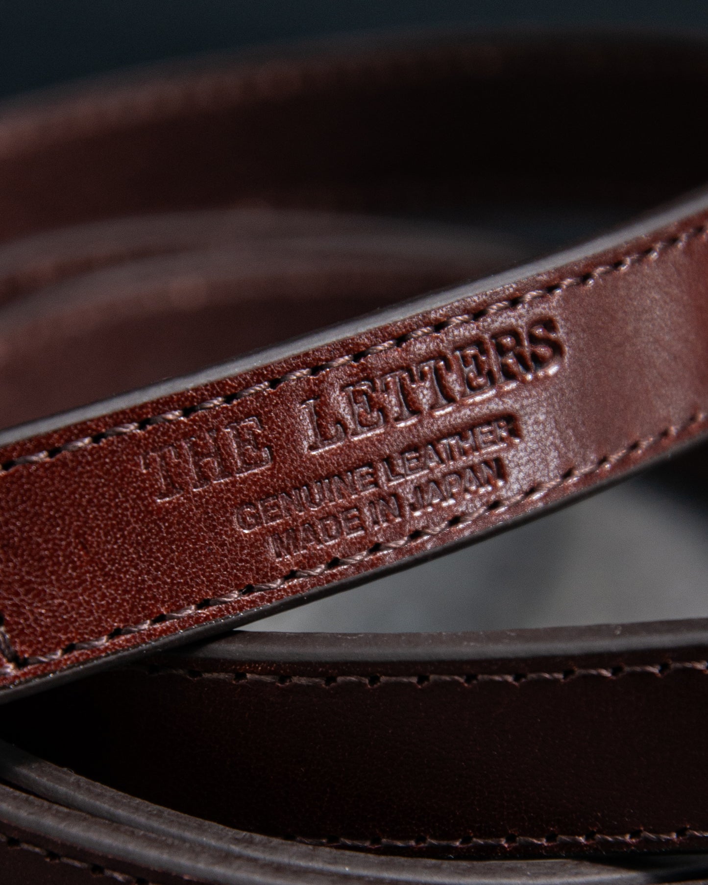 DOUBLE SIDED HORSESHOE LONG BELT  -COW HIDE-