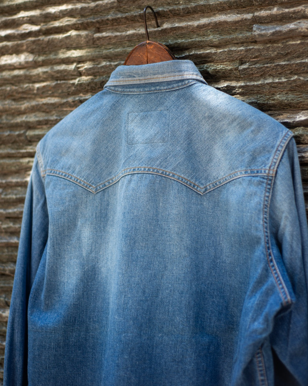 CLASSIC WESTERN SHIRT -USED WASHED DENIM-